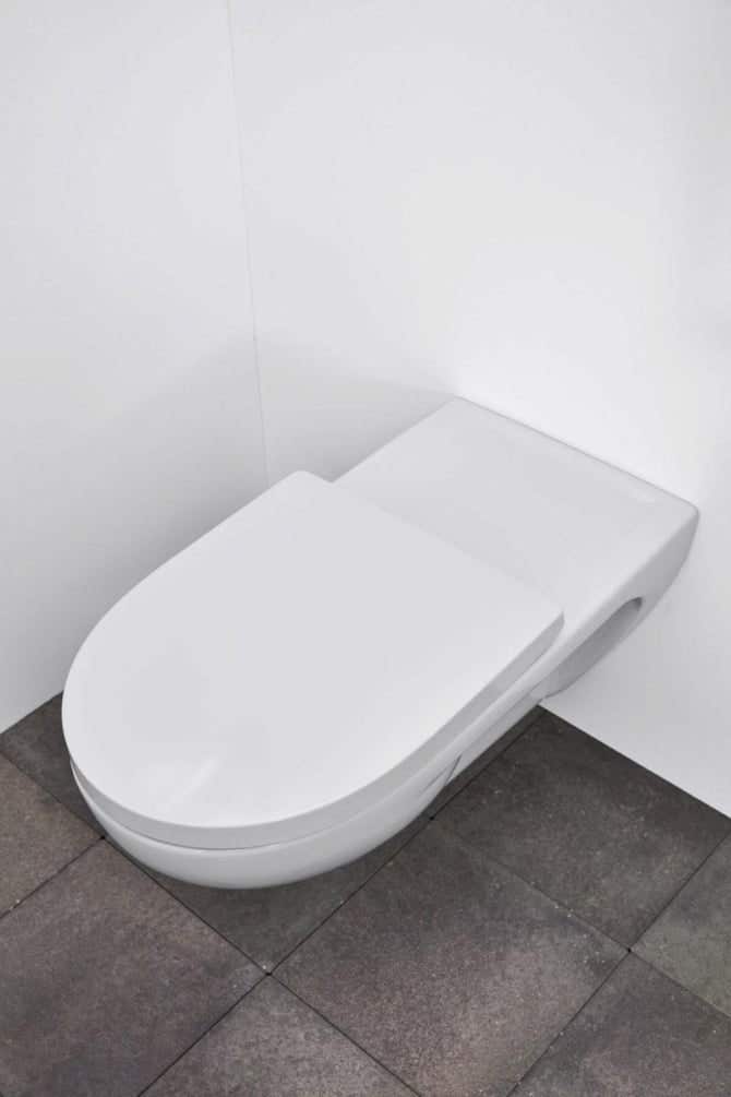 Wand-Tiefspül-WC clivia plus care 70cm